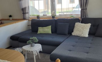 Bergwiese mit Balkon 3