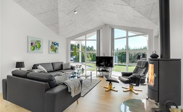 Lovely home in Skjern with WiFi 2