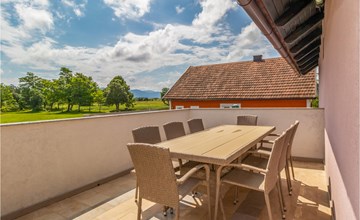Stunning apartment in Otocac with WiFi 2