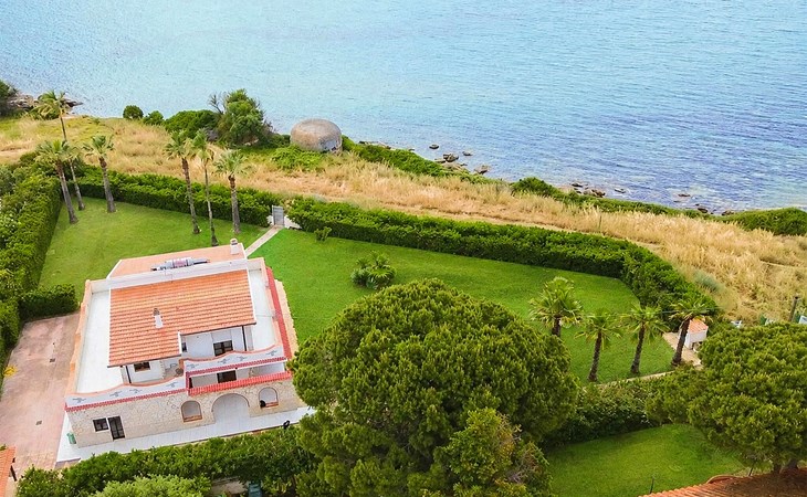 Gorgeous home in Arenella with house sea view 1