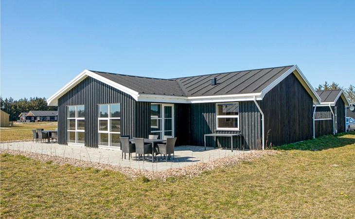 5 bedroom pet friendly home in Løkken 1
