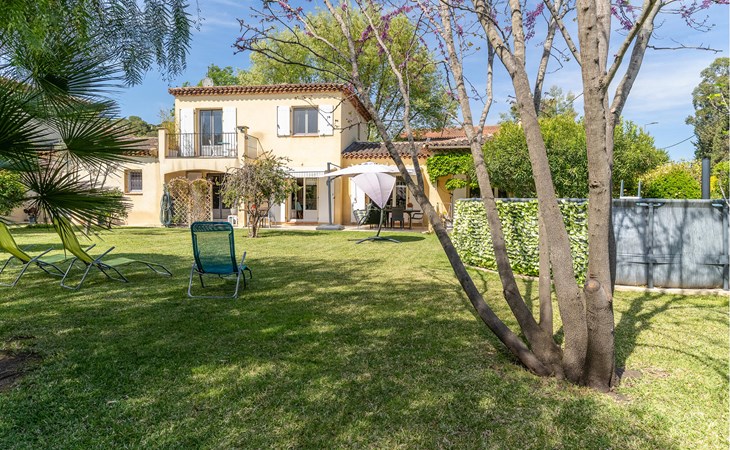 Nice home in Saint-Raphaël 1