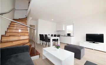 Nice apartment in Trogir 2