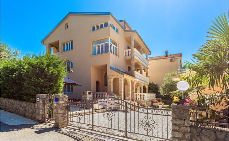 1 bedroom amazing apartment in Malinska 1