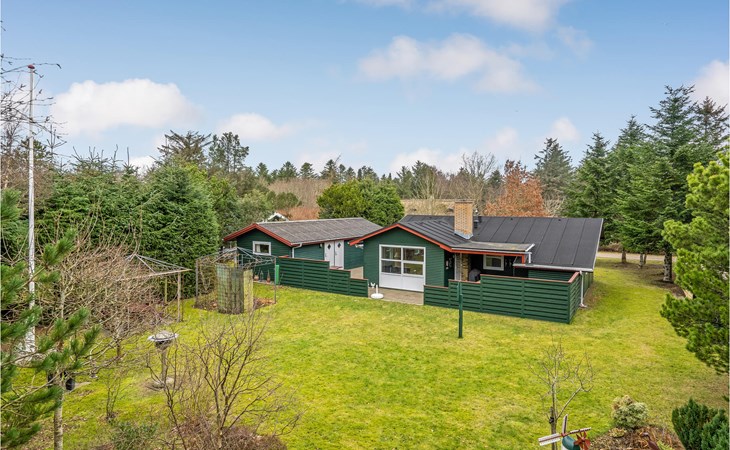 Beautiful home in Saltum with kitchen 1