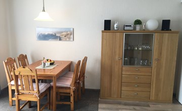 mit Südwestterrasse mit Stellplatz 3