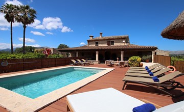 Große Villa auf dem Lande in der Nähe von Pollensa. 2