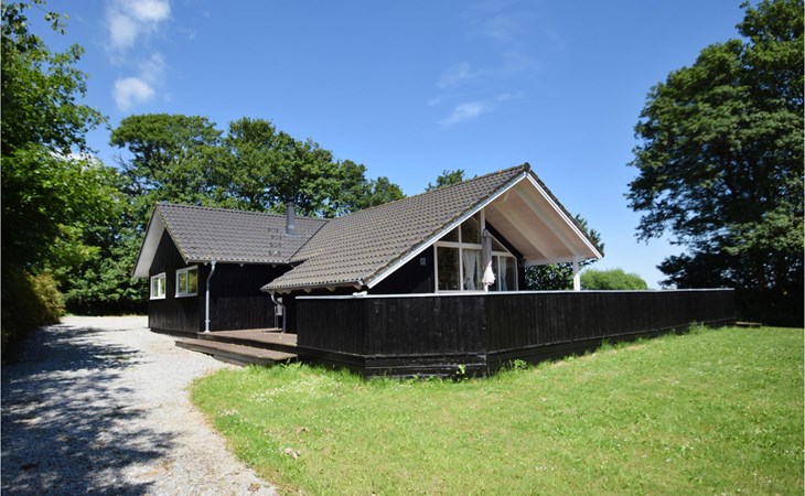 Lovely home in Humble with WiFi 1