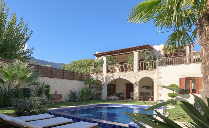 Nicole Villa - "Kostenloser" beheizter Pool, Village Escape 1