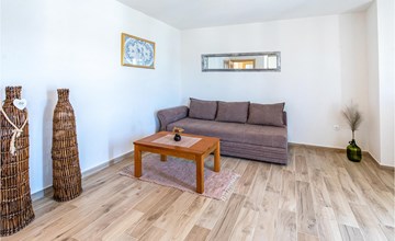 Lovely apartment in Blace with WiFi 3