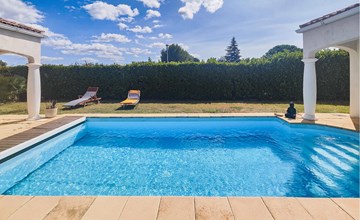 Amazing home in Creissan 2