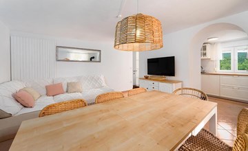 Nice home in Cista velika 3