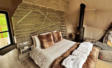 Wakehurst Luxury Dome 3