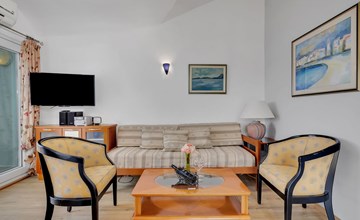 Villa Margitta mit Pool, Tennisplatz und Meerblick 3