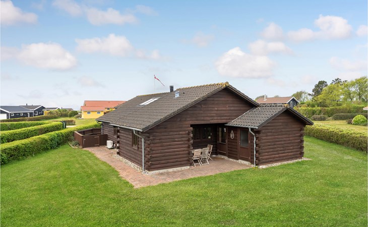 Awesome home in Vinderup with 4 Bedrooms, Sauna and WiFi 1