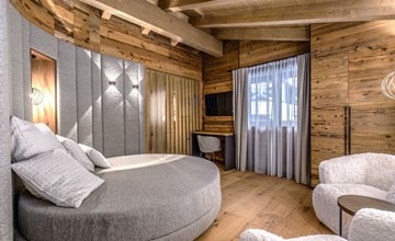 Chalet White Diamond 3