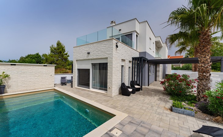 Amazing home in Zaton 1
