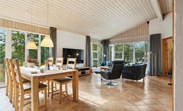 Lovely home in Fjerritslev with WiFi 3