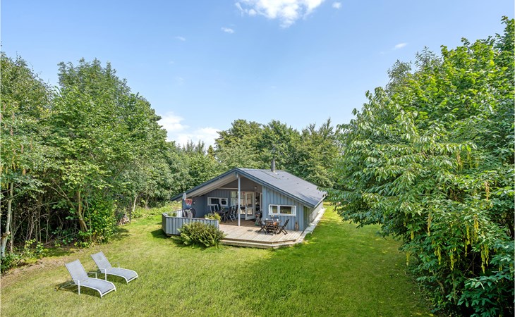 Gorgeous home in Dronningmølle 1