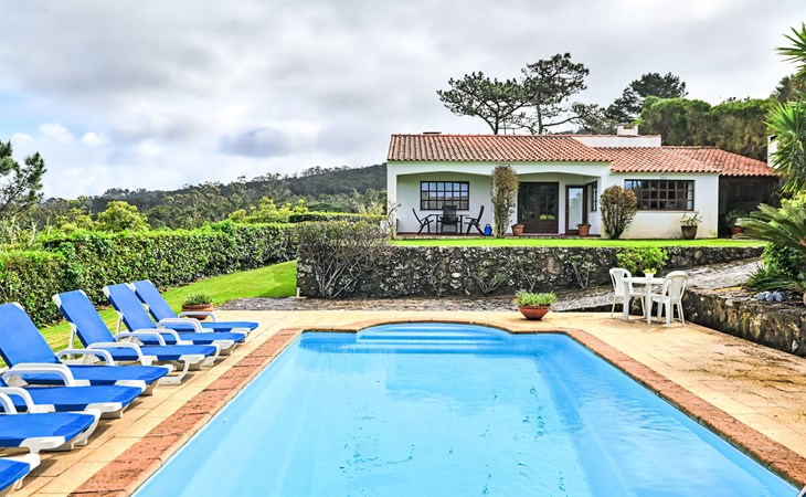 Haus in Colares mit privatem Pool 1