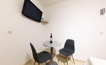 1 bedroom beautiful apartment in Split 3