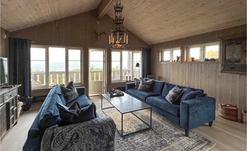 2 bedroom cozy home in Røn 3