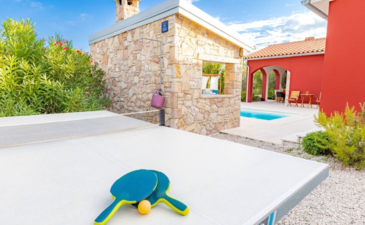 Detailgestaltete Villa mit Pool, Sauna und Hot Tub 1