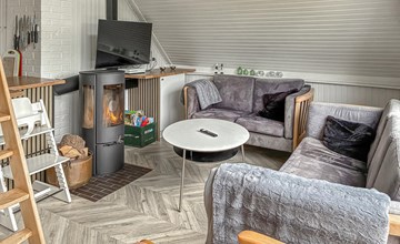 2 bedroom beautiful home in Hemmet 2