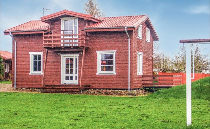 Beautiful home in Ustronie Morskie 1