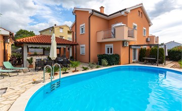Nice apartment in Sveti Vid-Miholjice 2