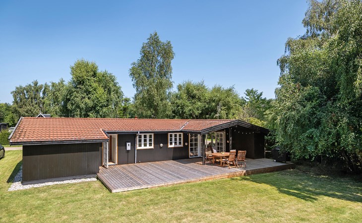 Lovely home in Nykøbing Sj with kitchen 1