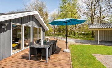 Gorgeous home in Give with WiFi 2