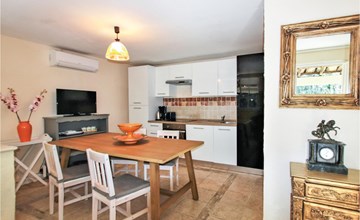 Gorgeous home in Pont Saint Esprit 2