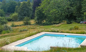 Gorgeous home in St-Hilaires-les-Places 2