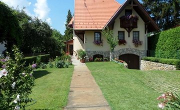 Wohnung mit privatem Pool 2