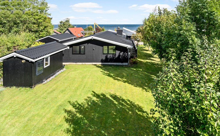 3 bedroom stunning home in Strøby 1