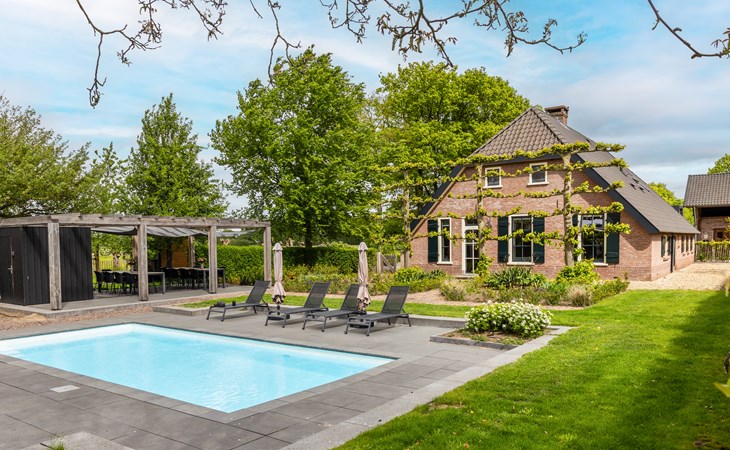 Farmstead with private pool | 18 persons 1
