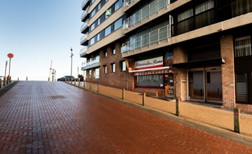 Blue Sand I with lateral sea view 3
