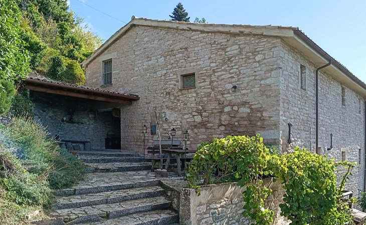 3 bedroom lovely home in Cagli 1