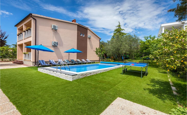 4 bedroom cozy home in Fazana 1