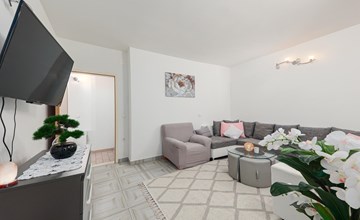 Nice apartment in Makarska 3
