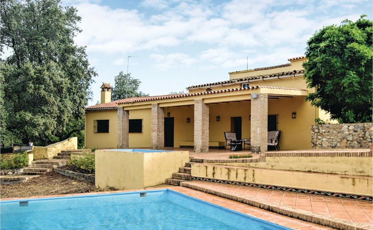 Lovely home in Cortegana 1