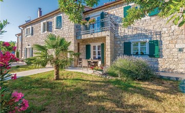 Beautiful home in Drinovci 2