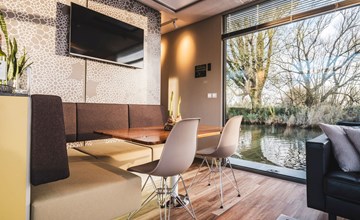 AquaHome Houseboat Woudrichem 2