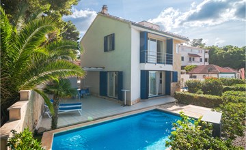 Beautiful home in Supetar 2