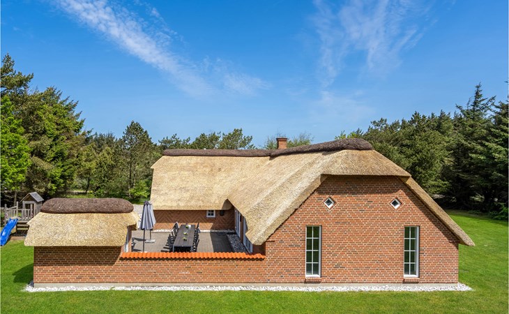 Gorgeous home in Ulfborg with kitchen 1
