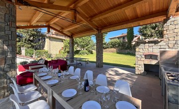Stunning home in Arezzo with kitchen 2