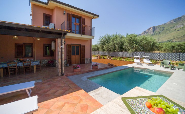 Beautiful home in Torre Colonna-Sperone 1