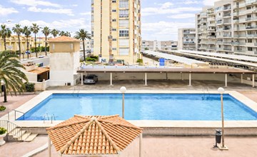 Amazing apartment in Valencia with swimming pool 2