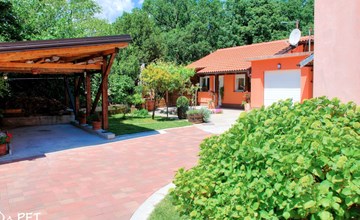 Nettes Ferienhaus in Matulji mit Eigener Terrasse 3